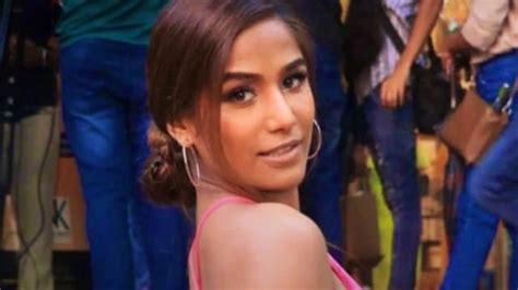 poonam pandet|Poonam Pandey history, filmography, controversies